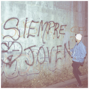 El Peligro de los Vientos的專輯Siempre Joven
