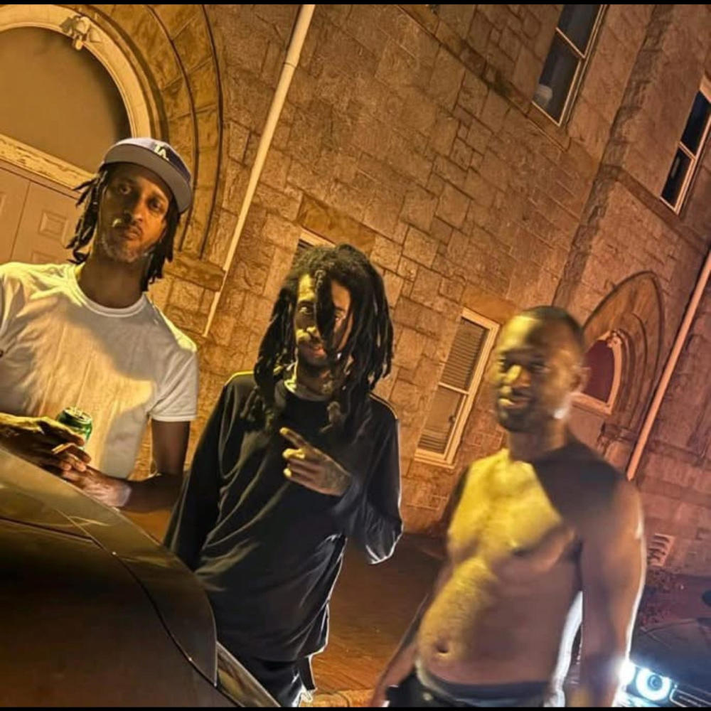 Blvd Banger (feat. RebelR) (Explicit)