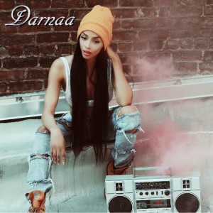ดาวน์โหลดและฟังเพลง Show the World พร้อมเนื้อเพลงจาก Darnaa