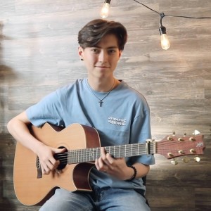 ดาวน์โหลดและฟังเพลง Butter พร้อมเนื้อเพลงจาก Andrew Foy
