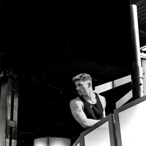 default playlist img