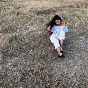 ดาวน์โหลดและฟังเพลง Provide พร้อมเนื้อเพลงจาก Jereena Montemayor