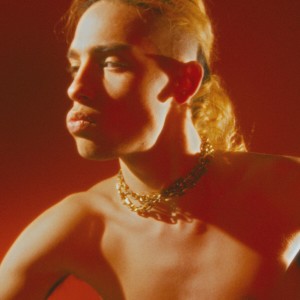 ดาวน์โหลดและฟังเพลง Quien So Vo? พร้อมเนื้อเพลงจาก MARTTEIN