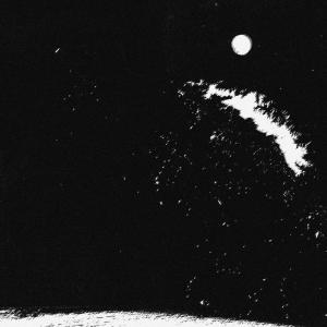 Shiny的專輯LE VOILE DE LA NUIT (Explicit)