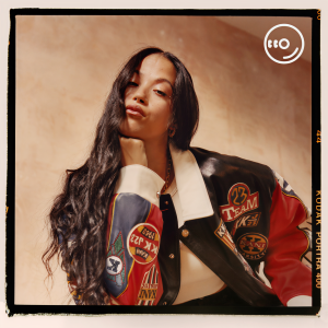 收聽Jazzy的Giving Me歌詞歌曲