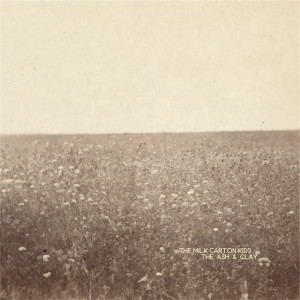 ดาวน์โหลดและฟังเพลง Hear Them Loud พร้อมเนื้อเพลงจาก The Milk Carton Kids