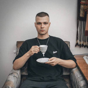 Listen to Kokpit (Explicit) song with lyrics from Przyłu