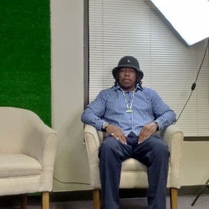 ดาวน์โหลดและฟังเพลง Que lio (Explicit) พร้อมเนื้อเพลงจาก MJR