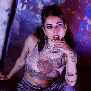 Listen to Abismo song with lyrics from Aline Iv