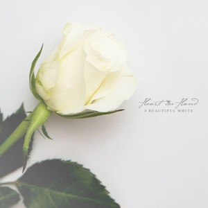 ดาวน์โหลดและฟังเพลง Last Night พร้อมเนื้อเพลงจาก Heart In Hand