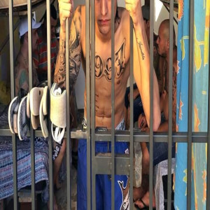 ดาวน์โหลดและฟังเพลง Salve Galeria พร้อมเนื้อเพลงจาก SupremaciaH2 Oficial