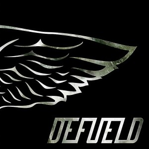 ดาวน์โหลดและฟังเพลง Waiting In The Wings พร้อมเนื้อเพลงจาก Defueld