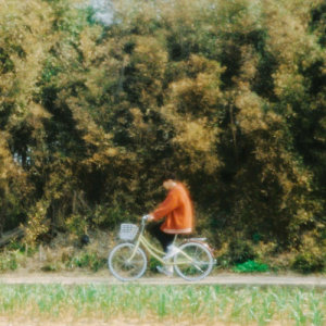 收听珍云(2AM)的Erasing歌词歌曲
