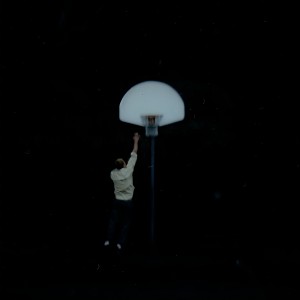 Medium Build的專輯Triple Marathon (Explicit)