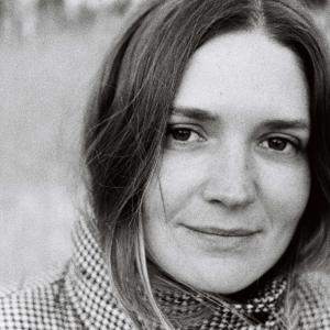 ดาวน์โหลดและฟังเพลง My Blood พร้อมเนื้อเพลงจาก Lydia Clowes