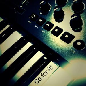 ดาวน์โหลดและฟังเพลง Go for It! พร้อมเนื้อเพลงจาก Eiser music