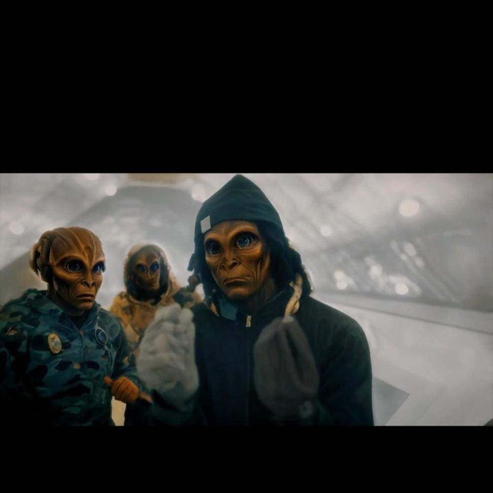 Ape conversations (Explicit)