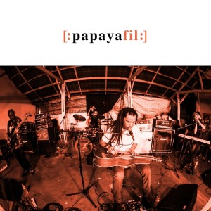 收聽papayafil的Mentari歌詞歌曲
