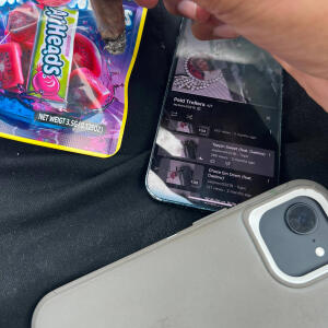 default playlist img