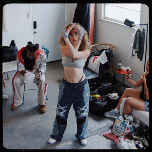 ดาวน์โหลดและฟังเพลง DANCE! (Explicit) พร้อมเนื้อเพลงจาก Pseudo