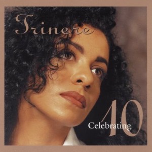ดาวน์โหลดและฟังเพลง In Two Places พร้อมเนื้อเพลงจาก Trinere