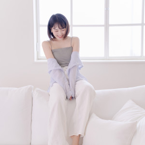 Dengarkan lagu 발그레 (Rosy) (Inst.) nyanyian 정가이 dengan lirik
