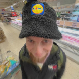 Listen to Lidl Lidl Lidl song with lyrics from Что?