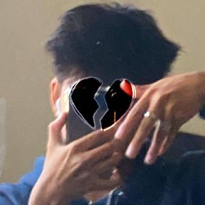 Natee的專輯ilovedyouanyway (Explicit)