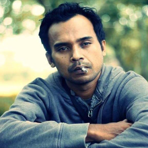 Dengarkan lagu Takut Araq Saingan nyanyian Yan dengan lirik