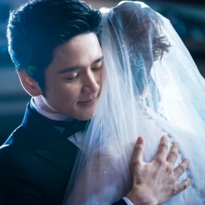 Dengarkan lagu Only Lovin' You nyanyian ToR Saksit dengan lirik