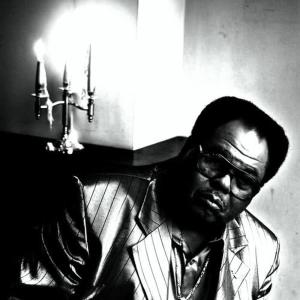 ดาวน์โหลดและฟังเพลง Wild Cherry พร้อมเนื้อเพลงจาก Roscoe Chenier