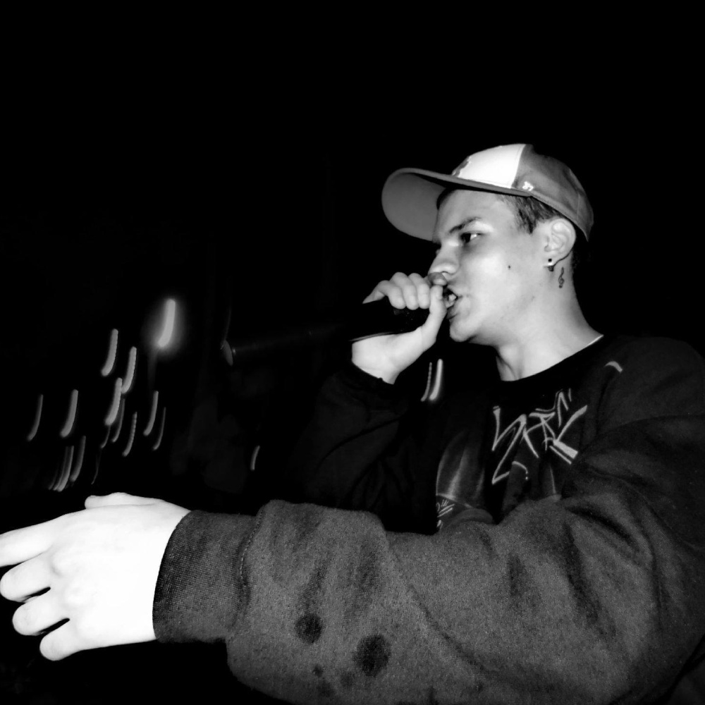 Naufrago (Explicit)