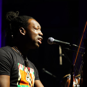 Dengarkan Jeremie lagu dari Moussa Sanou dengan lirik