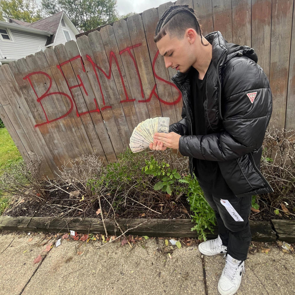Search The Whip (feat. CloudyBeenTht) (Explicit)
