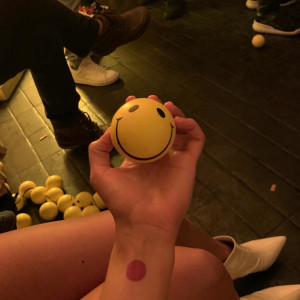 Listen to Disfrutemos El Momento song with lyrics from Sammy Vasni