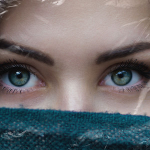 ดาวน์โหลดและฟังเพลง El color de tus ojos พร้อมเนื้อเพลงจาก Kerigma