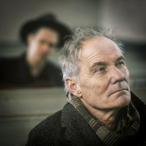 Listen to Finns det någon där uppe? (Radio Version) song with lyrics from Martin Riverfield