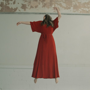 ดาวน์โหลดและฟังเพลง Waves พร้อมเนื้อเพลงจาก Shrines