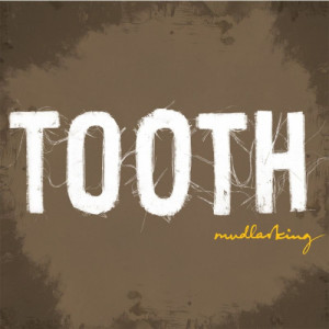 收聽Tooth的Monstrous Skies歌詞歌曲