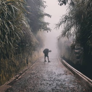 收听Nurbait的Sabrina歌词歌曲