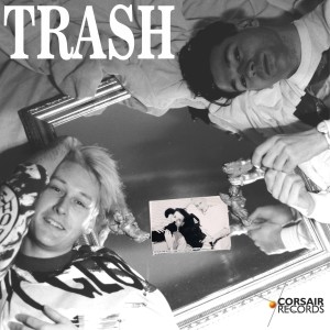 收聽Trash的Dayglo Demon Drinks Dispenser歌詞歌曲