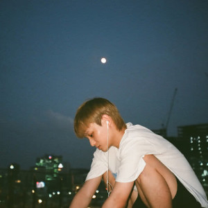 收聽Airman的Gloomy Star (feat. 1ho & Chan) [From "Airman Morning Diaries #4"]歌詞歌曲