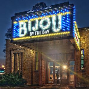Tylr C的專輯Bijou by the Bay (Explicit)