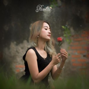 Listen to Cingciripit song with lyrics from PACOLITA