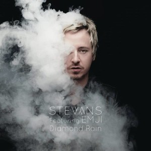 收聽Stevans的Diamond Rain歌詞歌曲