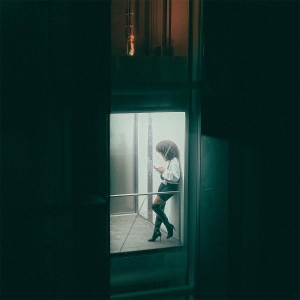 Listen to Ultimo Piano song with lyrics from Fuma