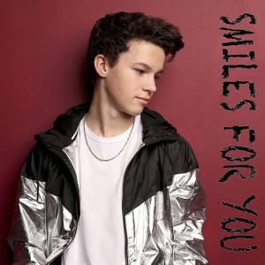 ดาวน์โหลดและฟังเพลง Smiles for You พร้อมเนื้อเพลงจาก Hayden Summerall