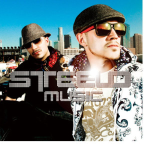 ดาวน์โหลดและฟังเพลง We On It feat. Fingazz พร้อมเนื้อเพลงจาก Steelo