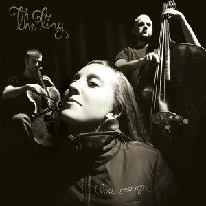 Listen to Don´t song with lyrics from The Tiny
