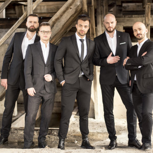 Dengarkan lagu Moja Ljubica nyanyian Gašper Rifelj dengan lirik